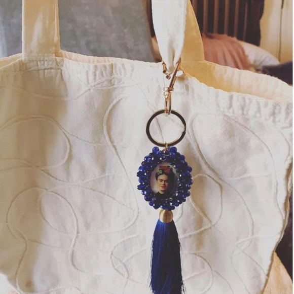BRAND NEW exquisite Frida Kahlo Handbag Accessory - Picture 4 of 4